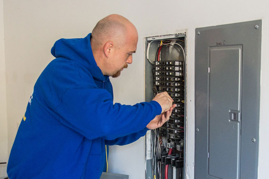 Professional Electrical Services in Pine Level